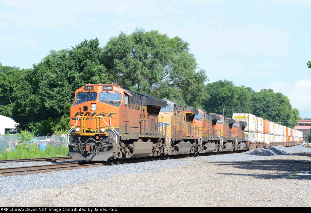 BNSF 3791 EAST